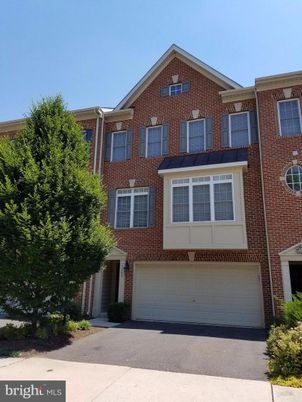 Attached, Exterior, Facade, Brick Facade, Brick Traditional