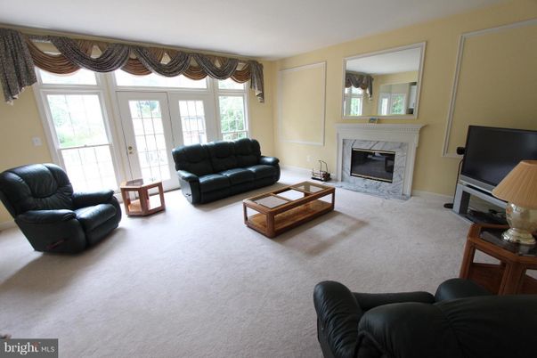 Fireplace, Interior, Living room