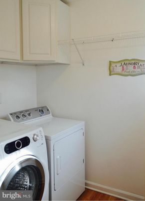 Interior, Utility Closets, Washer, Wood Texture Flooring