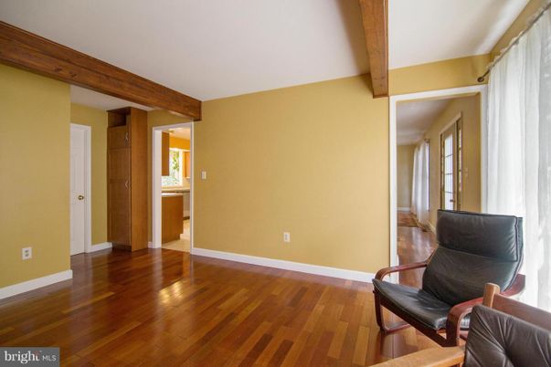 Empty room, Interior, Wooden Beams, Wood Texture Flooring
