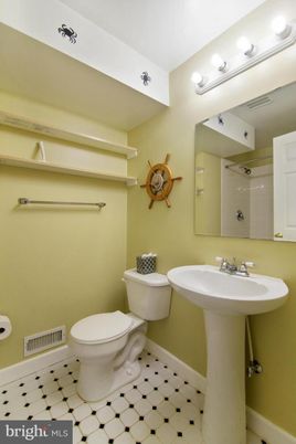 Bathroom, Interior