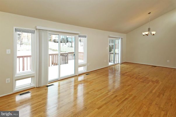Chandelier, Empty room, Interior, Wood Texture Flooring