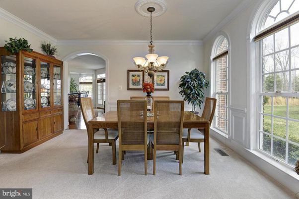 Chandelier, Dining room, Interior