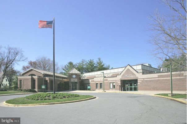 Exterior, Facade, None