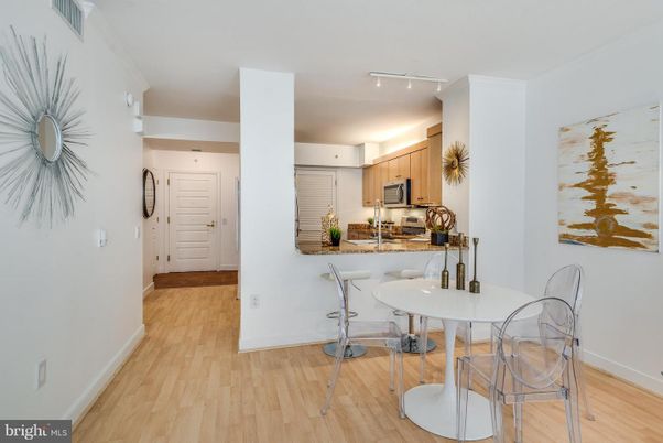 Dining room, Interior, Kitchen, Stainless Steel Appliances, Wood Texture Flooring