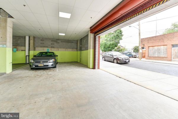 Garage, Interior, Stone Walls