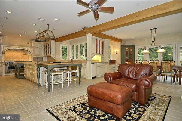 Dining room, Interior, Kitchen, Pendant Lights, Recessed Lighting, Stainless Steel Appliances, Wooden Beams