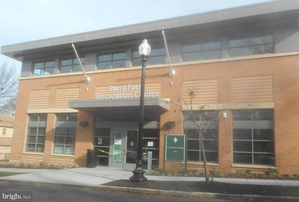 Exterior, Facade, Brick Facade, Modern