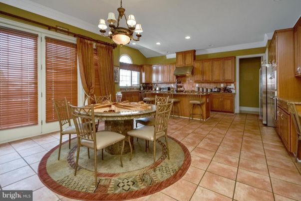 Chandelier, Dining room, Interior, Kitchen, Recessed Lighting