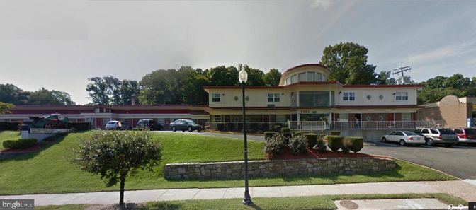 Exterior, Facade, None