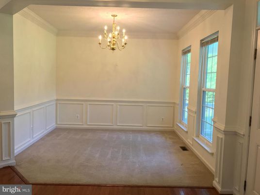 Chandelier, Empty room, Interior, Wood Texture Flooring