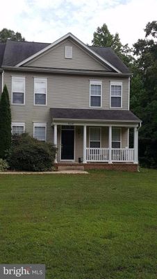 Exterior, Facade, Farmhouse