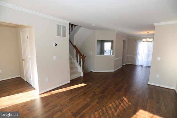 Chandelier, Empty room, Interior, Wood Texture Flooring