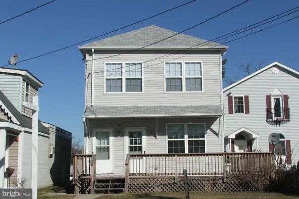 Exterior, Facade, Queen Anne Victorian