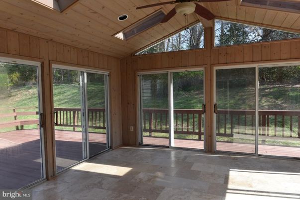 Empty room, Interior, Sun Room, Wooden Beams, Wooden Ceilings, Wooden Walls