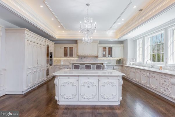 Chandelier, Interior, Kitchen, Recessed Lighting, Wood Texture Flooring