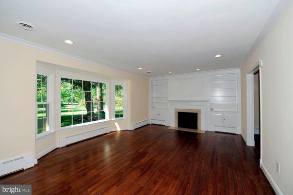 Empty room, Fireplace, Interior, Recessed Lighting, Wood Texture Flooring
