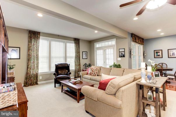 Dining room, Interior, Living room, Recessed Lighting