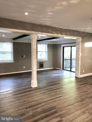 Empty room, Interior, Pendant Lights, Recessed Lighting, Wood Texture Flooring