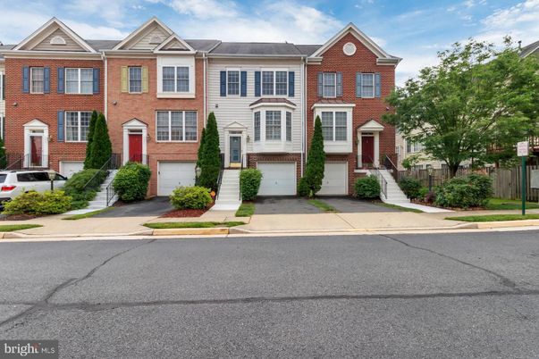 Attached, Exterior, Facade, Brick Facade, Rowhouse