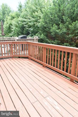 Exterior, Wood Texture Flooring