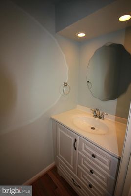 Bathroom, Interior, Recessed Lighting, Wood Texture Flooring
