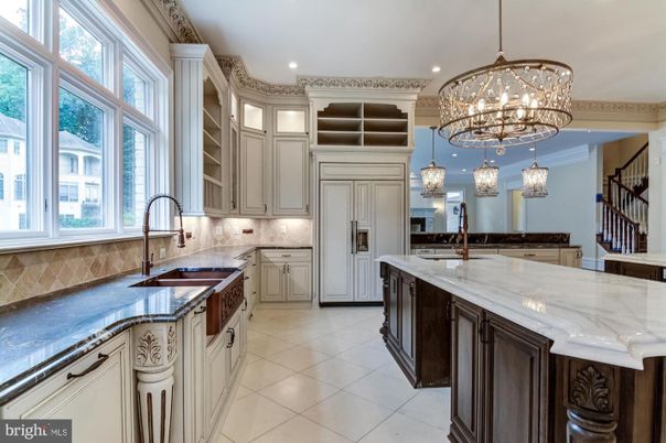 Chandelier, Interior, Kitchen, Pendant Lights, Recessed Lighting, Stainless Steel Appliances
