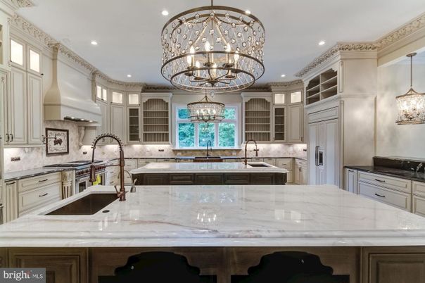 Chandelier, Interior, Kitchen, Pendant Lights, Recessed Lighting, Stainless Steel Appliances