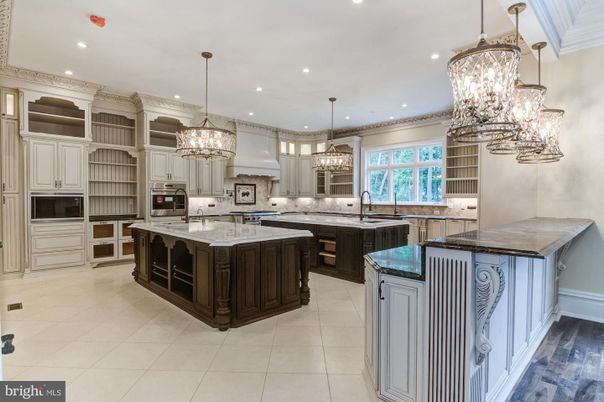 Chandelier, Interior, Kitchen, Pendant Lights, Recessed Lighting, Stainless Steel Appliances