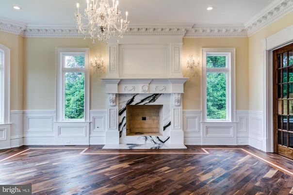 Chandelier, Fireplace, Interior, Recessed Lighting, Wood Texture Flooring