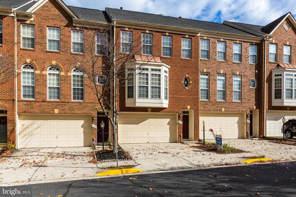 Attached, Exterior, Facade, Brick Facade, Rowhouse