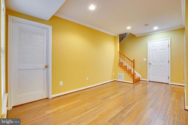 Empty room, Interior, Recessed Lighting, Wood Texture Flooring