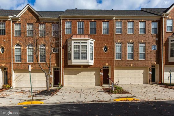 Attached, Exterior, Facade, Brick Facade, Rowhouse