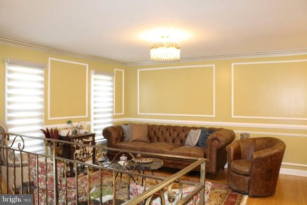 Chandelier, Interior, Living room, Wood Texture Flooring