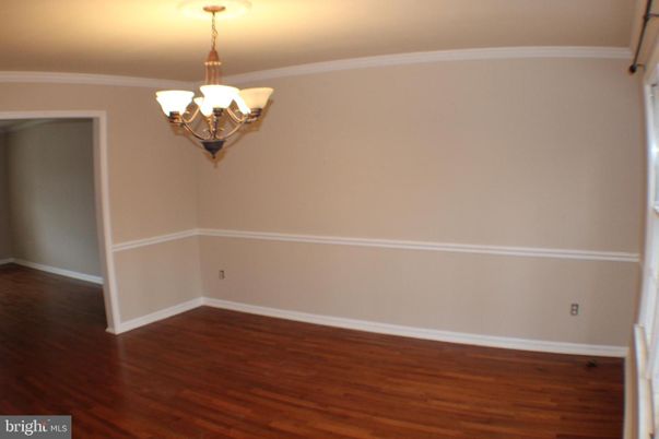 Chandelier, Empty room, Interior, Wood Texture Flooring