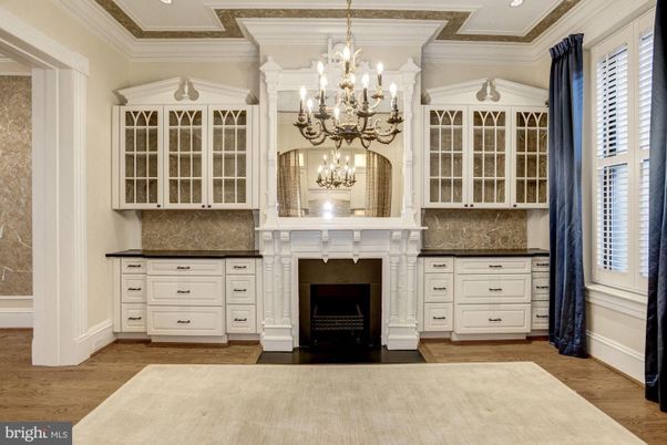 Chandelier, Fireplace, Interior, Recessed Lighting, Wood Texture Flooring