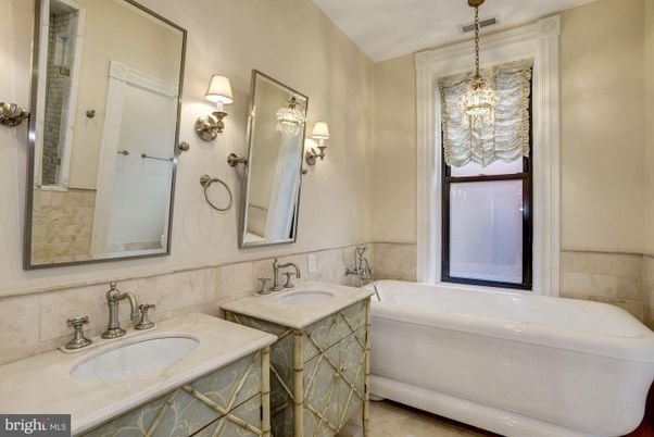 Bathroom, Dual Sink Vanities, Interior, Pendant Lights