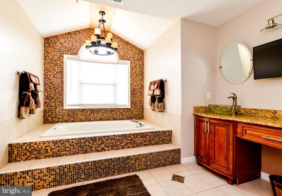 Bathroom, Interior, Pendant Lights