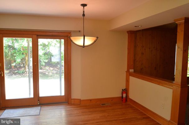 Empty room, Interior, Pendant Lights, Wood Texture Flooring
