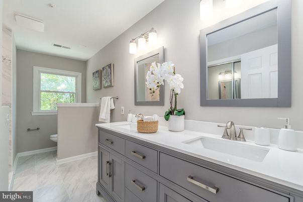 Bathroom, Dual Sink Vanities, Interior, Marble