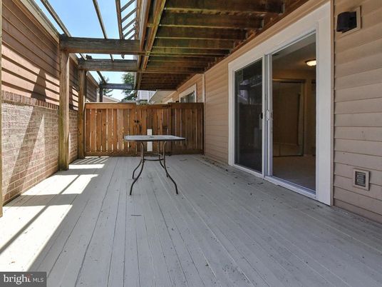Exterior, Wood Texture Flooring