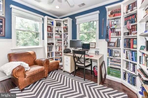 Home Office, Interior, Recessed Lighting, Wood Texture Flooring