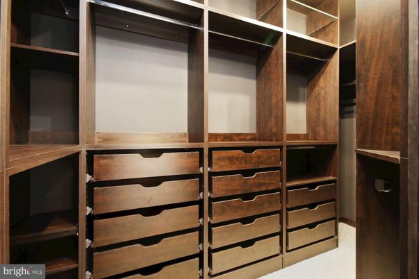 Interior, Walk-in Closets