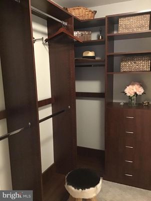 Interior, Walk-in Closets
