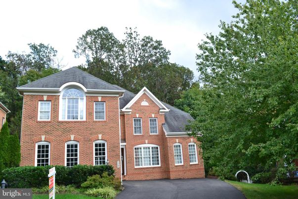 Exterior, Facade, Brick Facade, Brick Traditional