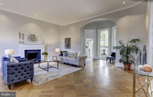 Fireplace, Interior, Living room, Piano, Recessed Lighting, Wood Texture Flooring