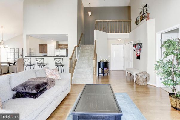 Interior, Kitchen, Living room, Pendant Lights, Recessed Lighting, Wood Texture Flooring