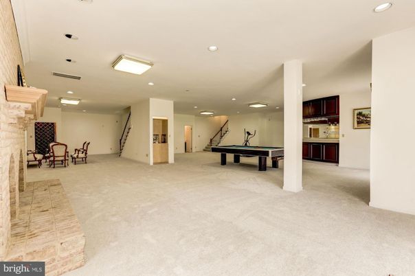 Billiard Table, Game Room, Interior, Recessed Lighting