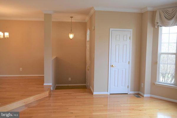 Interior, Pendant Lights, Wood Texture Flooring