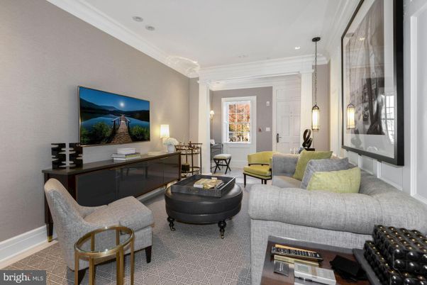 Interior, Living room, Pendant Lights, Recessed Lighting